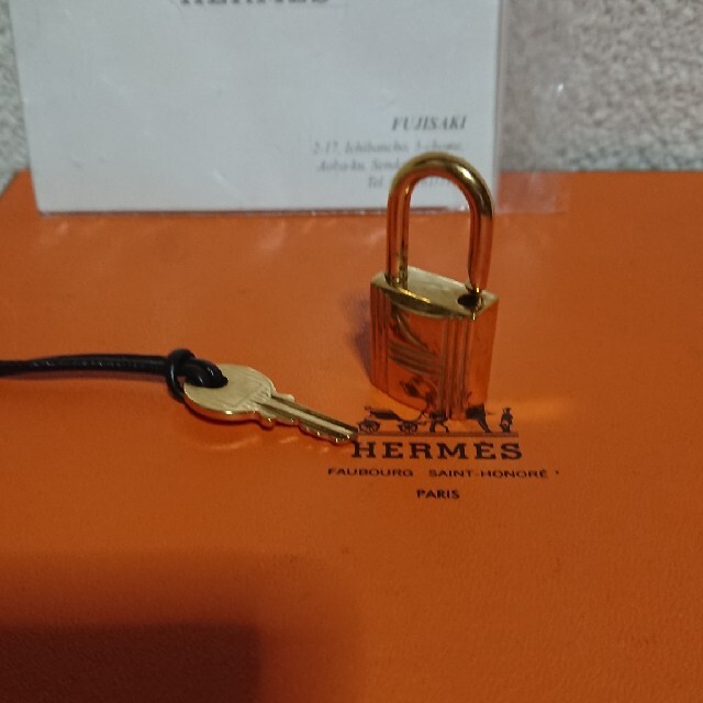 HERMES ゴールドカデナパドロック南京錠、鍵付き！