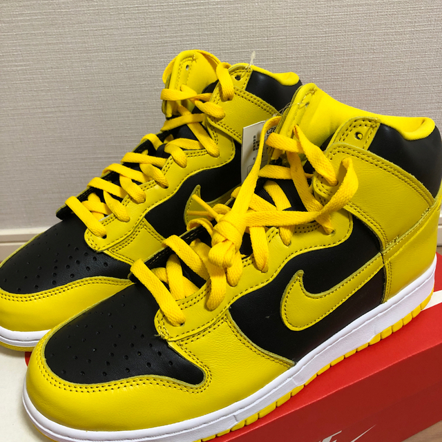 NIKE(ナイキ)のNike dunk high varsity maize 27cm ダンク メンズの靴/シューズ(スニーカー)の商品写真