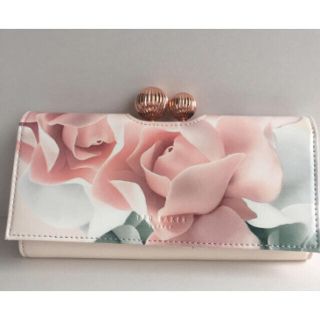 テッドベイカー(TED BAKER)の新品•未使用Ted baker IDELLA がま口 長財布 nude pink(財布)