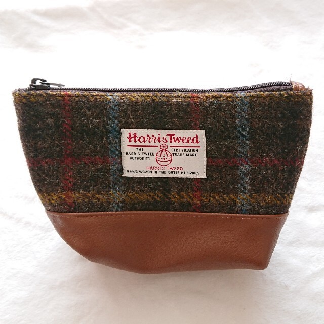 Harris Tweed(ハリスツイード)のお値下げ◆未使用◆ハリスツイード Harris Tweed ポーチ ブラウン レディースのファッション小物(ポーチ)の商品写真