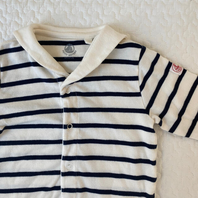 PETIT BATEAU(プチバトー)のプチバトー セーラーカラーロンパース  キッズ/ベビー/マタニティのベビー服(~85cm)(カバーオール)の商品写真