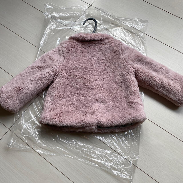 ZARA KIDS(ザラキッズ)のZARA KIDS ファーコート　ピンク　92センチ キッズ/ベビー/マタニティのキッズ服女の子用(90cm~)(ジャケット/上着)の商品写真