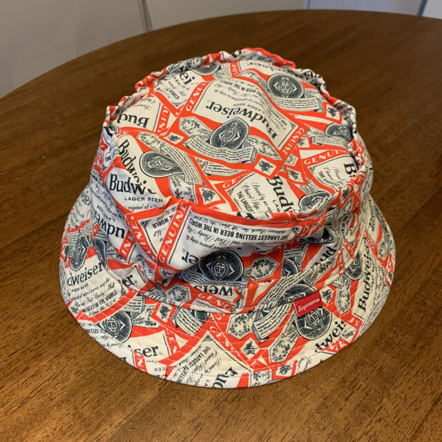 Supreme(シュプリーム)のsupreme × Budweiser bucket hat メンズの帽子(ハット)の商品写真