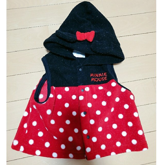 Disney(ディズニー)のミニー　ベスト　フリース キッズ/ベビー/マタニティのベビー服(~85cm)(カーディガン/ボレロ)の商品写真