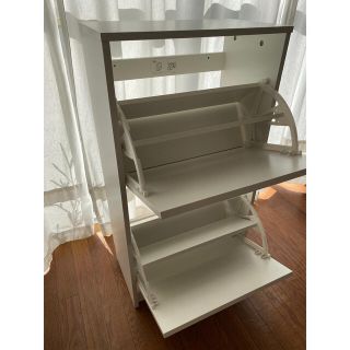 イケア(IKEA)のIKEA BISSA ビッサ　(受け取りに来れる方のみ🙏)(棚/ラック/タンス)