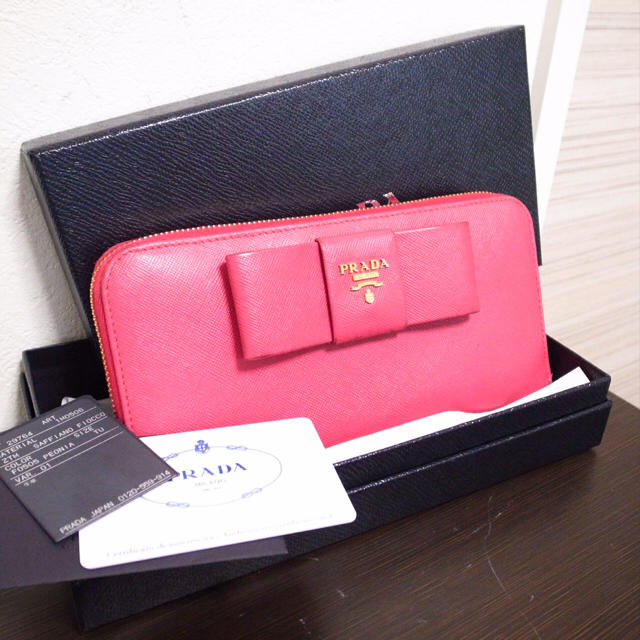 PRADA ♡ 長財布 ♡リボン♡ピンク