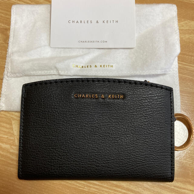 Charles and Keith(チャールズアンドキース)のCharles and Keith カードケース ミニウォレット レディースのファッション小物(財布)の商品写真