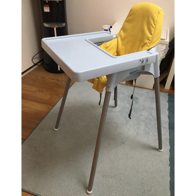 IKEA(イケア)のIKEA ベビーチェア テーブル、椅子カバー付き キッズ/ベビー/マタニティの授乳/お食事用品(その他)の商品写真