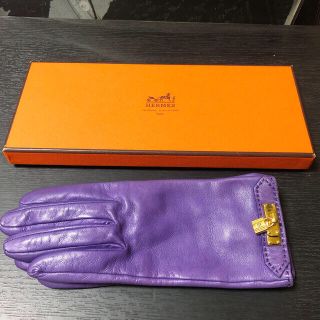 エルメス(Hermes)の人気のケリーチャーム💖HERMES エルメス  ケリー　ラムレザーグローブ💖(手袋)