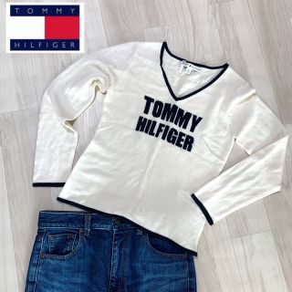 トミーヒルフィガー(TOMMY HILFIGER)のトミーヒルフィガー　ニット　セーター　デカロゴ　M 薄手ニット　トップス(ニット/セーター)