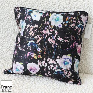 フランフラン(Francfranc)の❤新品タグ付き フランフラン ノイル クッションカバー【ブラック】お花柄❤(クッションカバー)