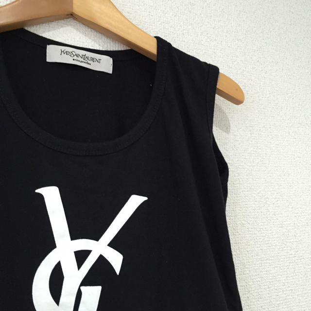 YSL ロゴ タンクトップ