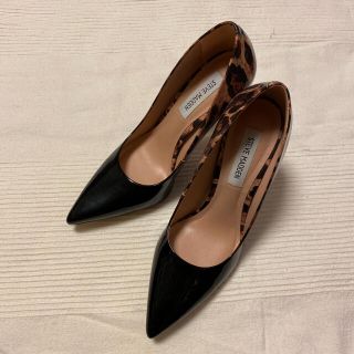 スティーブマデン(Steve Madden)のスティーヴマッデン　エナメルパンプス 黒 ヒョウ柄(ハイヒール/パンプス)