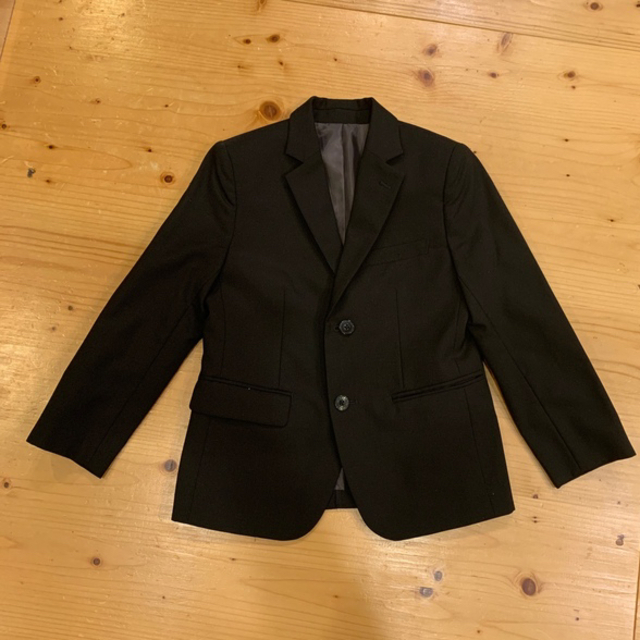 COMME CA ISM(コムサイズム)のCOMME  CA  ISM  入学式用スーツ　　120  美品 キッズ/ベビー/マタニティのキッズ服男の子用(90cm~)(ドレス/フォーマル)の商品写真