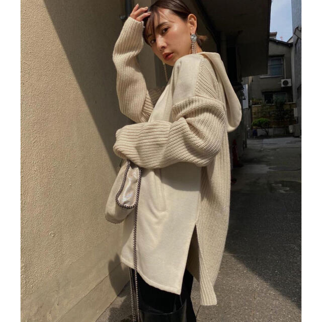 Ameri VINTAGE(アメリヴィンテージ)のAmeri VINTAGE⭐︎ HOODED DOCKING KNIT レディースのトップス(ニット/セーター)の商品写真