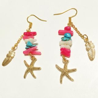 カラフル珊瑚×ヒトデのフェザーピアス(ピアス)