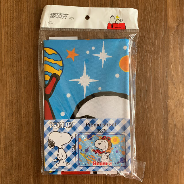 SNOOPY(スヌーピー)のスヌーピー   レジャーシート   新品未使用　 スポーツ/アウトドアのアウトドア(その他)の商品写真