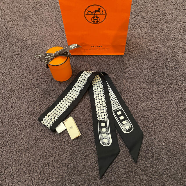 新品 人気 HERMES ツイリー トレゾール・ドゥ・メドール 新品 人気 HERMES ツイリー トレゾール・ドゥ・メドール