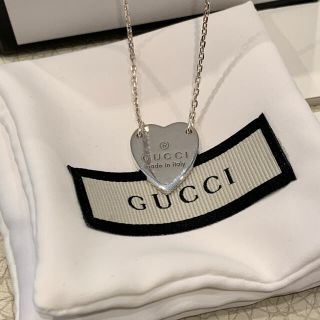 グッチ(Gucci)の美品　グッチ　シルバー　ハート　ネックレス(ネックレス)