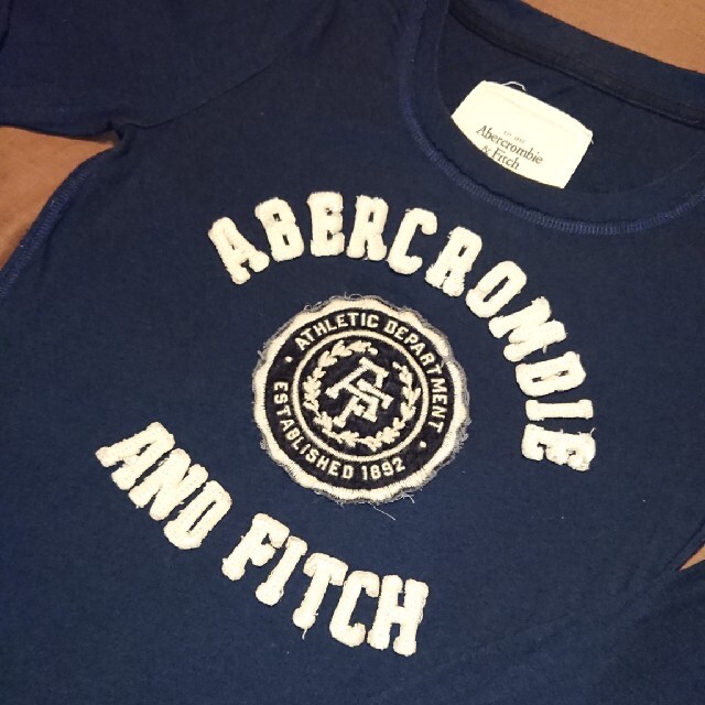 Abercrombie&Fitch(アバクロンビーアンドフィッチ)のAbercrombie&Fitchアバクロンビー&フィッチロングT S  レディースのトップス(Tシャツ(長袖/七分))の商品写真