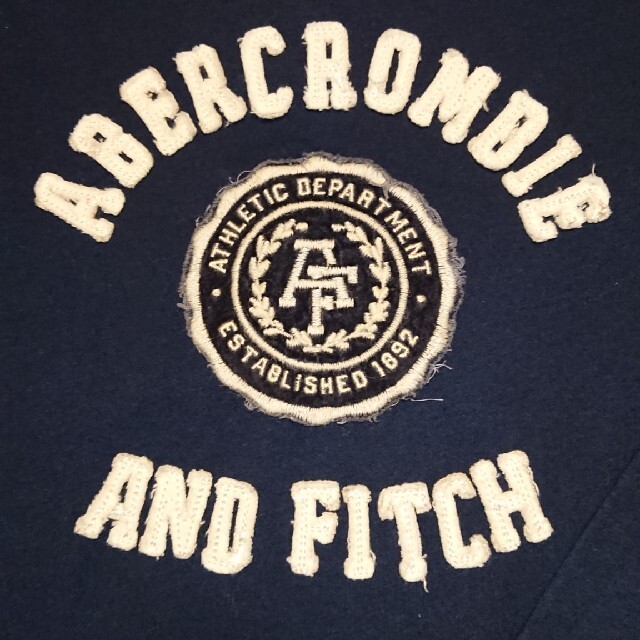 Abercrombie&Fitch(アバクロンビーアンドフィッチ)のAbercrombie&Fitchアバクロンビー&フィッチロングT S  レディースのトップス(Tシャツ(長袖/七分))の商品写真