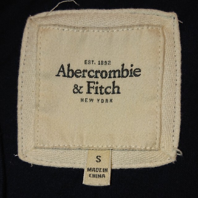 Abercrombie&Fitch(アバクロンビーアンドフィッチ)のAbercrombie&Fitchアバクロンビー&フィッチロングT S  レディースのトップス(Tシャツ(長袖/七分))の商品写真