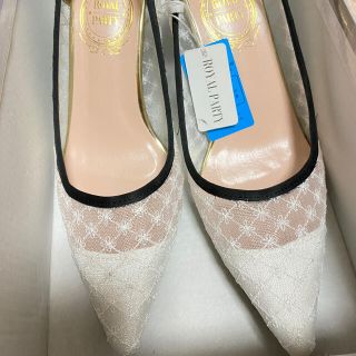 ROYAL PARTY ベーシックパンプス 白