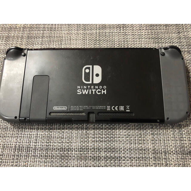 任天堂(ニンテンドウ)のニンテンドーSwitch（ホントにラスト値下げ） エンタメ/ホビーのゲームソフト/ゲーム機本体(家庭用ゲーム機本体)の商品写真