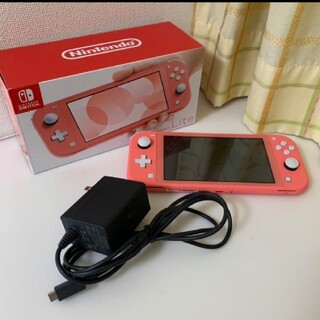 ニンテンドースイッチ(Nintendo Switch)のニンテンドースイッチライト Nintendo Switch Lite コーラル(携帯用ゲーム機本体)