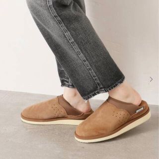 スイコック(suicoke)のSpick and Span SUICOKE ムートン サボ 24 ブラウン(スリッポン/モカシン)