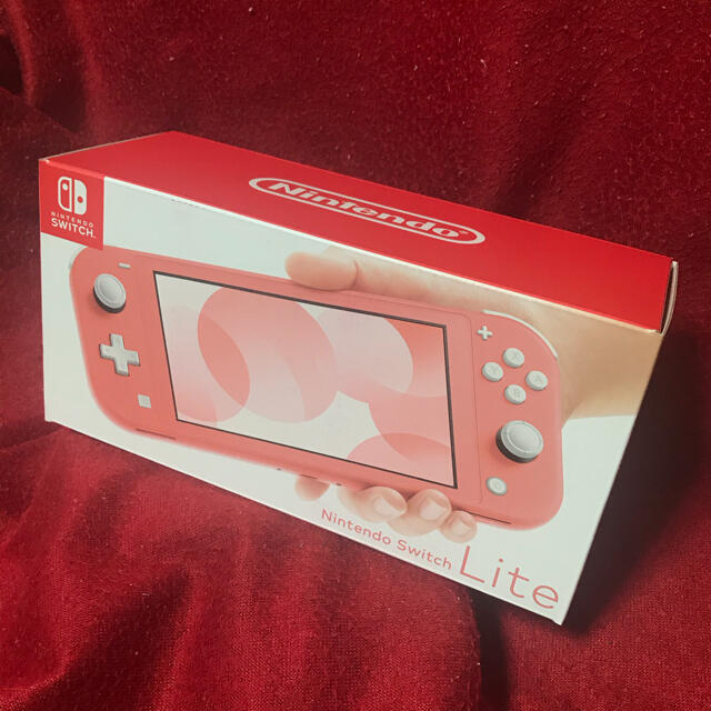 Nintendo Switch Lite コーラル