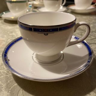 ウェッジウッド(WEDGWOOD)のウェッジウッド キングスブリッジ C/S 黒壺 リーシェイプ 美品(食器)