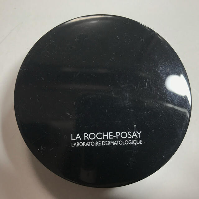 LA ROCHE-POSAY(ラロッシュポゼ)のラロッシュポゼ ミネラルパウダー サンドベージュ コスメ/美容のベースメイク/化粧品(フェイスパウダー)の商品写真