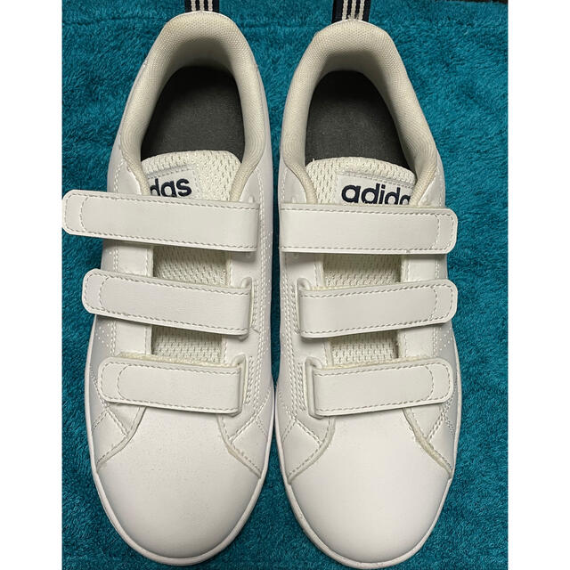 Adidas Adidas 白スニーカーpwj 未使用23 5cmの通販 By Fumika S Shop アディダスならラクマ