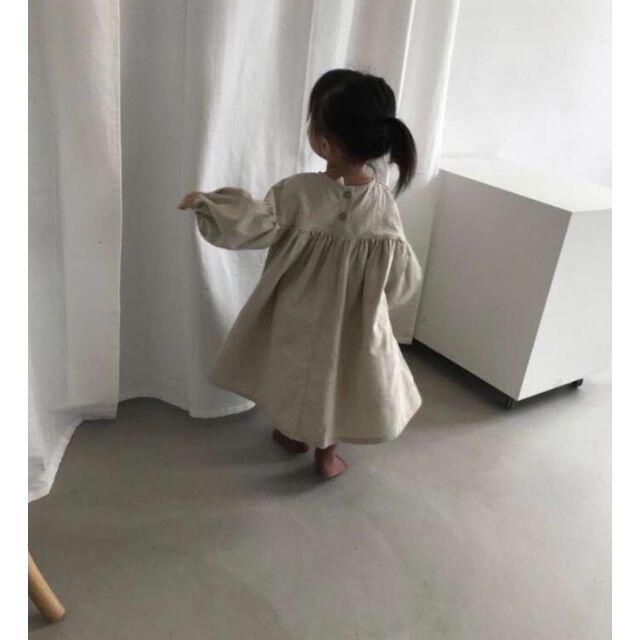 子供服　お袖ポワンワンピース　胸元切り返し　女の子　新品　コットンリネン キッズ/ベビー/マタニティのキッズ服女の子用(90cm~)(ワンピース)の商品写真