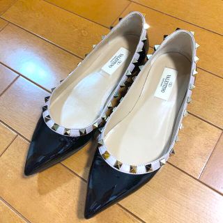 ヴァレンティノ(VALENTINO)の※売り切りたい為値下げしました※ヴァレンティノ / スタッズパンプス(バレエシューズ)