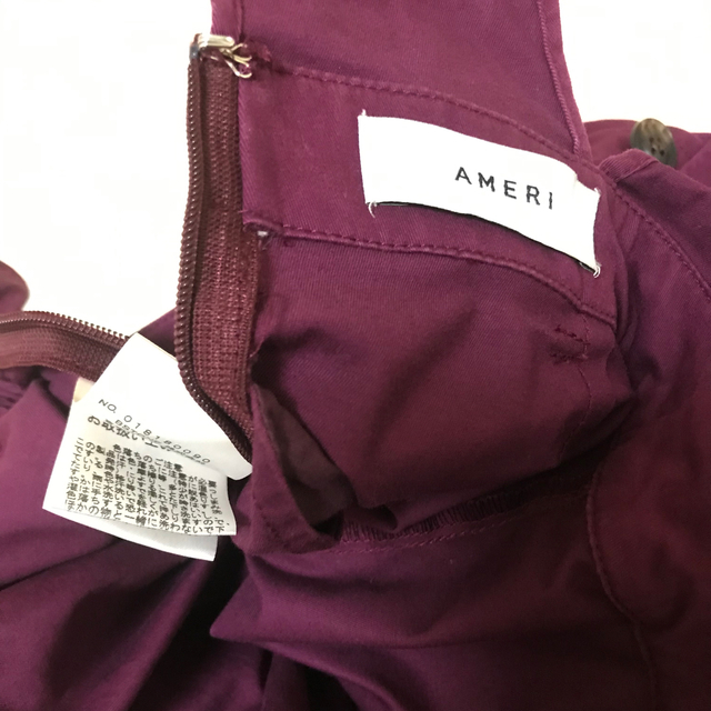 Ameri VINTAGE(アメリヴィンテージ)のAMERI FLARE RUFFLE CHINO PANTS M レディースのパンツ(カジュアルパンツ)の商品写真