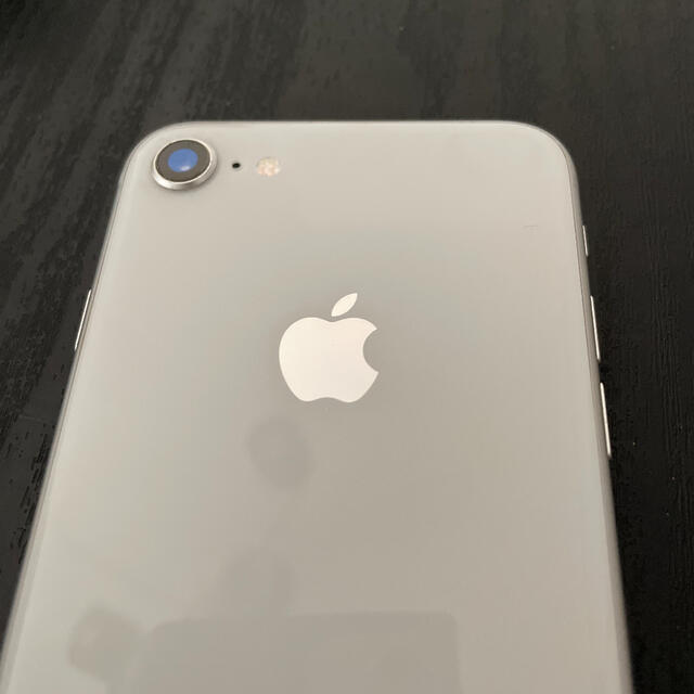 iPhone(アイフォーン)のiPhone8 64GB スマホ/家電/カメラのスマートフォン/携帯電話(スマートフォン本体)の商品写真