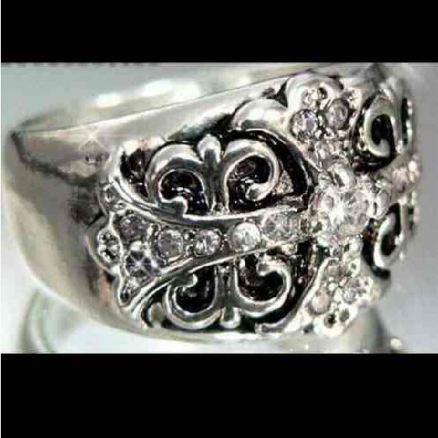 純銀 RG 高級　ジルコニア　サイズ各種　キーパーリング　クロス　指輪　リング メンズのアクセサリー(リング(指輪))の商品写真