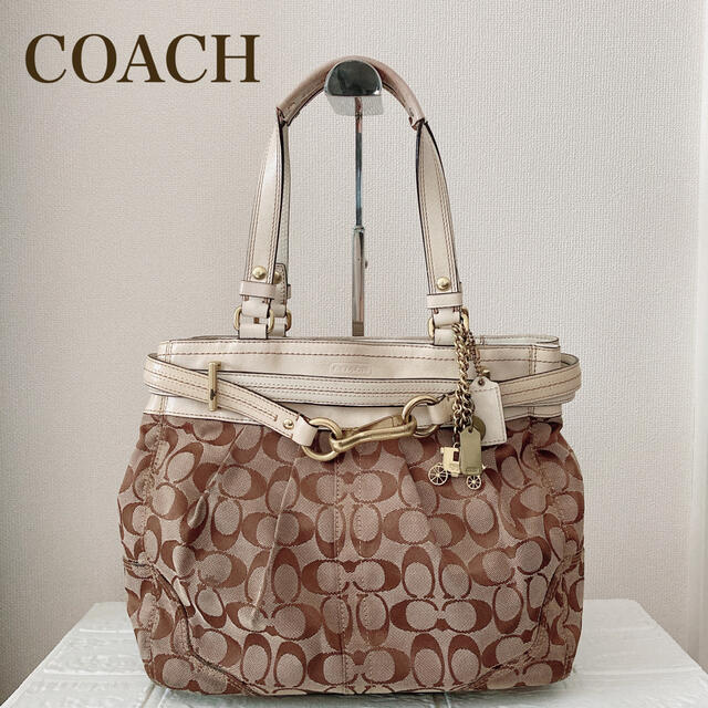 COACH コーチ ハンプトンズ シグネチャー　バッグ　12467　チャームつき