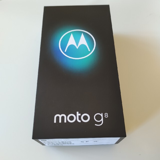 800万画素【新品未開封】moto g8 64GB simフリー　ホログラムホワイト