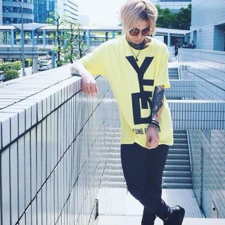 会場限定ASH DA HERO YELLOW FEVER DANCE Tシャツ(ミュージシャン)