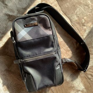 バーバリーブラックレーベル(BURBERRY BLACK LABEL)の美品★バーバリーブラックレーベル　ショルダーバッグ　ボディバッグ(ショルダーバッグ)