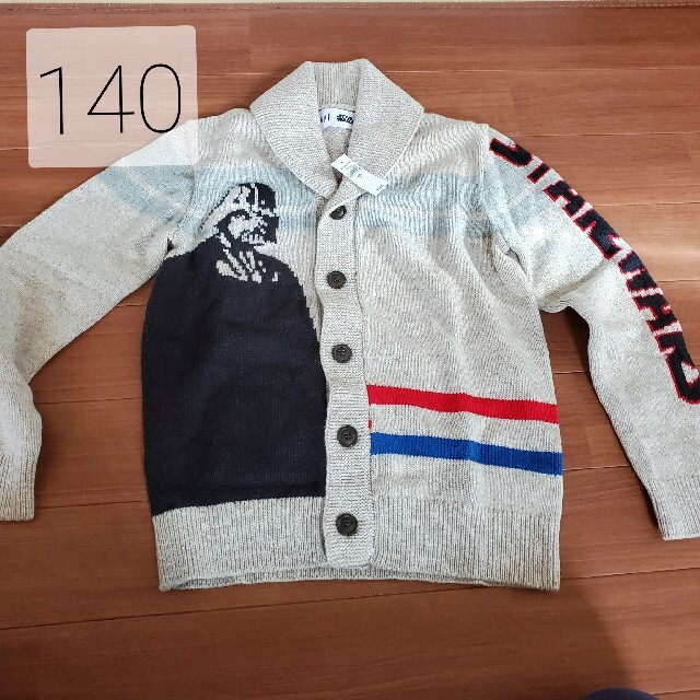 GAP Kids(ギャップキッズ)のスター・ウォーズ　キッズカーディガン　 キッズ/ベビー/マタニティのキッズ服男の子用(90cm~)(カーディガン)の商品写真