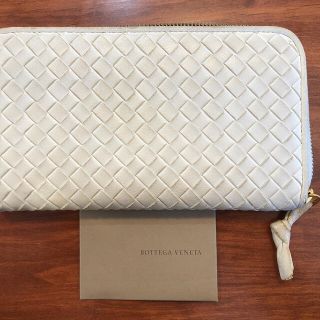 ボッテガヴェネタ(Bottega Veneta)のボッテガヴェネタ ジップアラウンド 長財布 白　ホワイト(長財布)