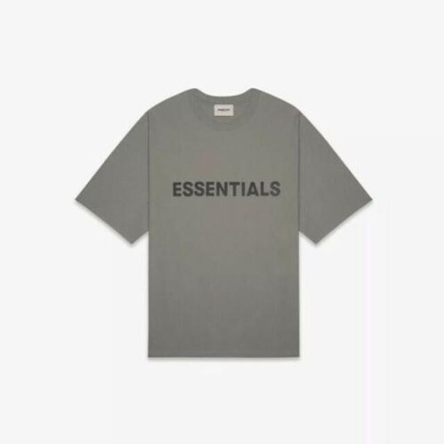 ESSENTIAL DESIGNS(エッセンシャルデザイン)のFOG　Fear Of God Essentials チャコール Logo S メンズのトップス(Tシャツ/カットソー(半袖/袖なし))の商品写真