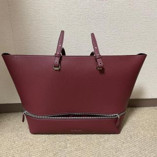 チャールズアンドキース(Charles and Keith)のチャールズアンドキース　トートバッグ　レザー(トートバッグ)