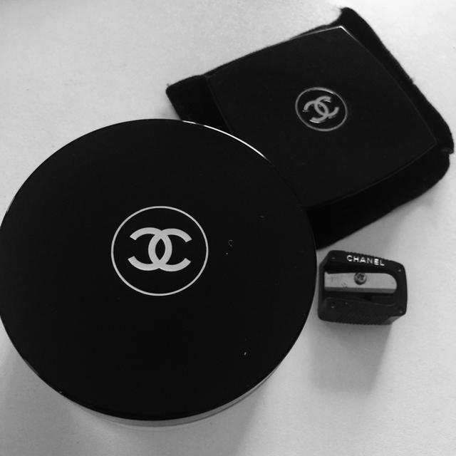 CHANEL(シャネル)の𓆉CHANEL 化粧品セット𓆉 コスメ/美容のベースメイク/化粧品(フェイスパウダー)の商品写真