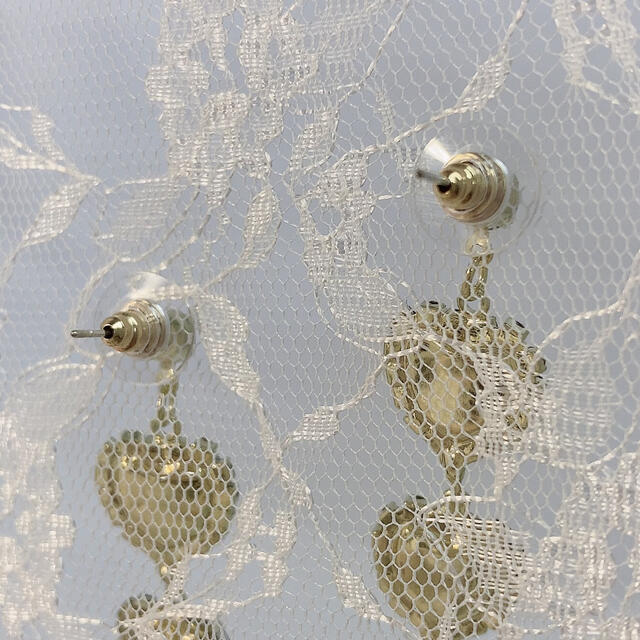 Bubbles(バブルス)の05.ハートビジューピアス♡ レディースのアクセサリー(ピアス)の商品写真