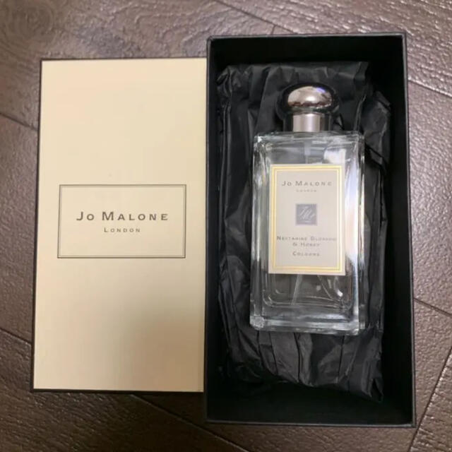 Jo Malone(ジョーマローン)のJo MALONE LONDON ネクタリンブロッサム＆ハニー 100ml コスメ/美容の香水(ユニセックス)の商品写真